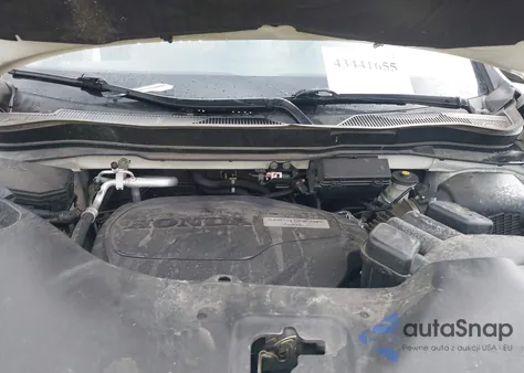 2017 Honda Pilot Elite z USA, uszkodzony, nr VIN 5FNYF6H07HB042199